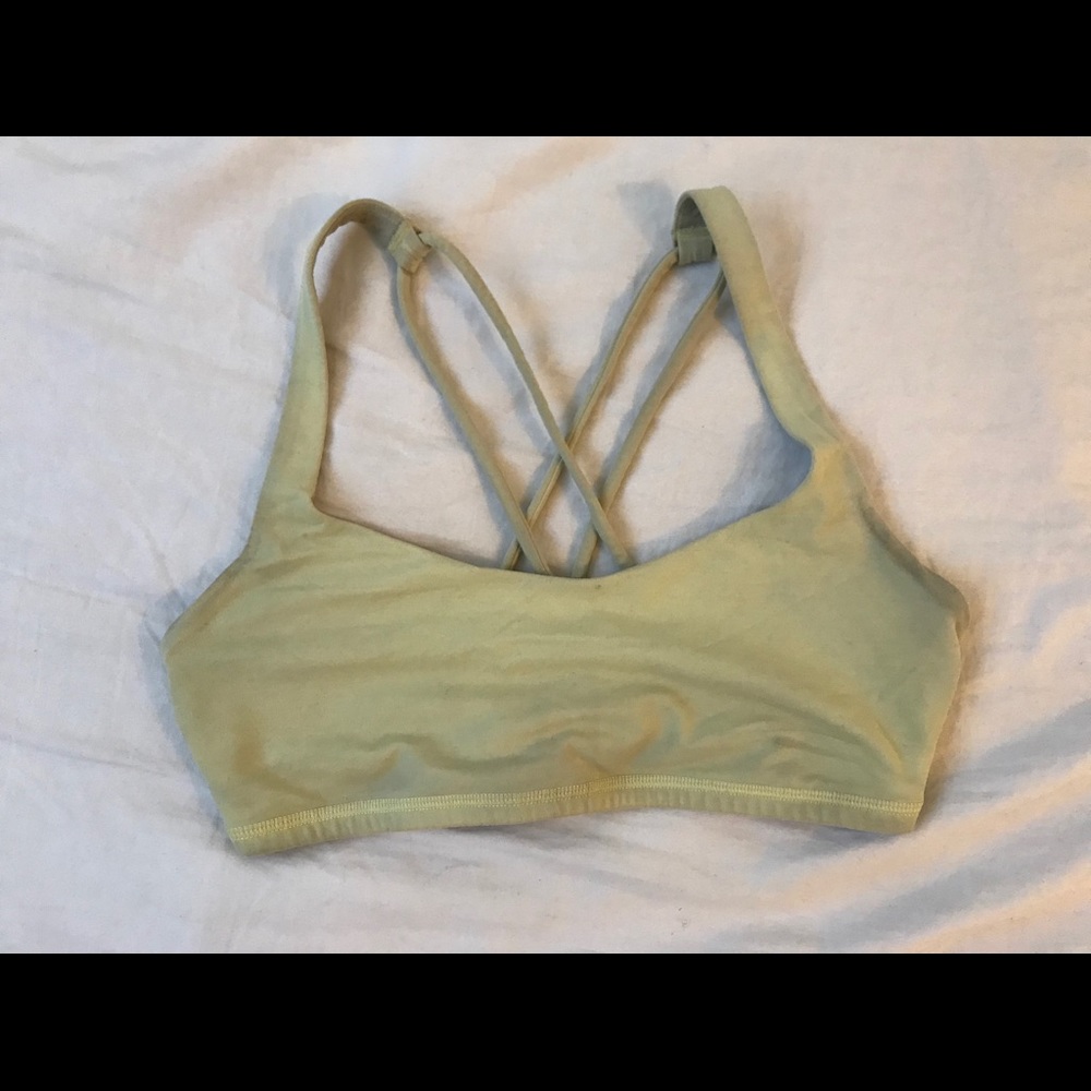Lululemon free to be sportsbra